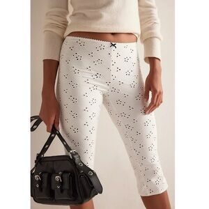Free People Full Bloom
Eyelit Capri Pants